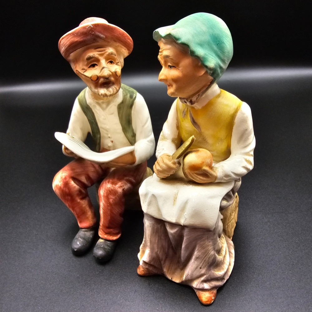 Vintage Ceramic Old‎ Couple's Figurines Reading & Peeling Apple  Made in Japan